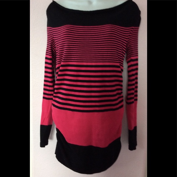 Sweater top - Picture 1 of 1